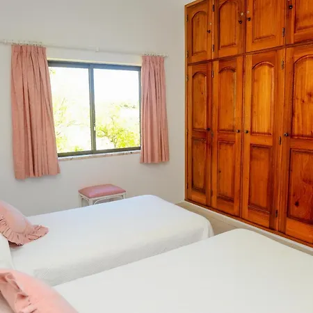 Vivenda Cinquenta E Sete * Carvoeiro (Lagoa)